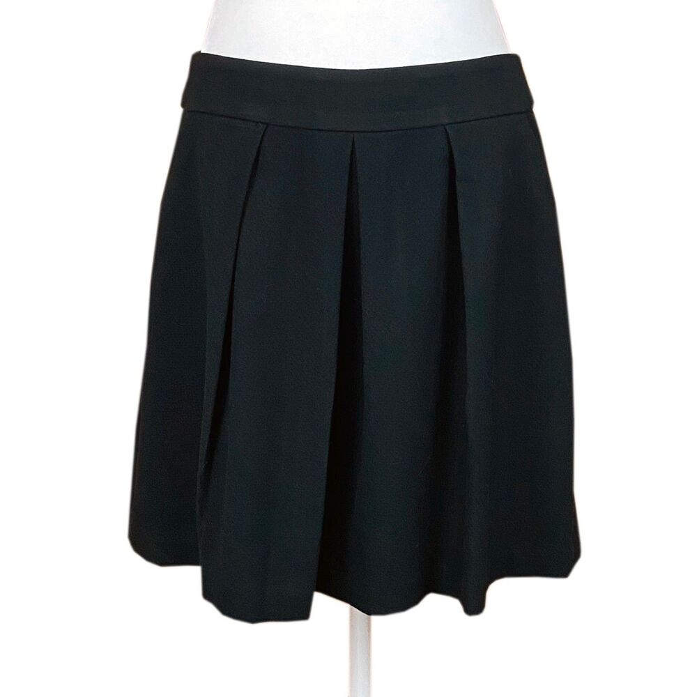 Trina Turk Pleated A-Line Mini Skirt Size 4 Black Pockets Lined Exposed Zipper